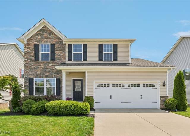 Property at 733 Hilliary Ln, Aurora, OH 44202, 3 beds, 3.5 baths