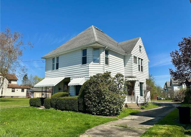 Property at 336 Warren Ave, Niles, OH 44446, 4 beds, 2 baths