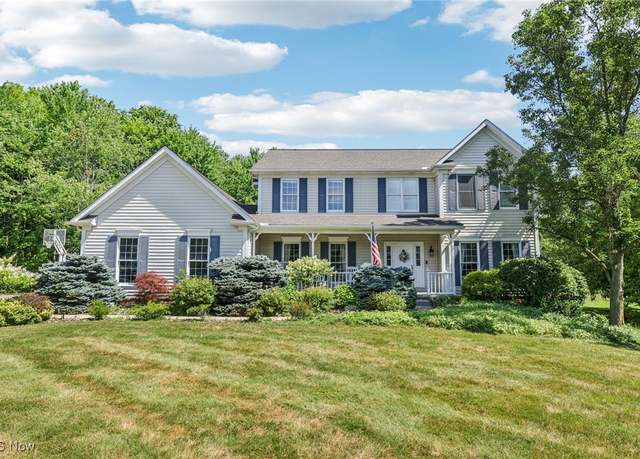 Property at 471 Foxhill Dr, Aurora, OH 44202, 4 beds, 2.5 baths