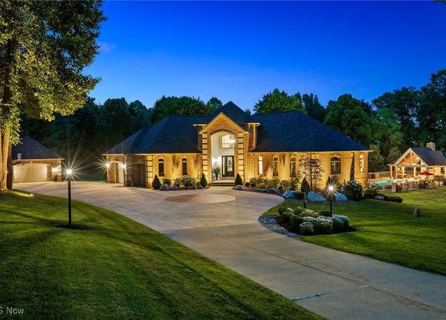 Property at 587 Messina Dr, Wadsworth, OH 44281, 4 beds, 5.5 baths