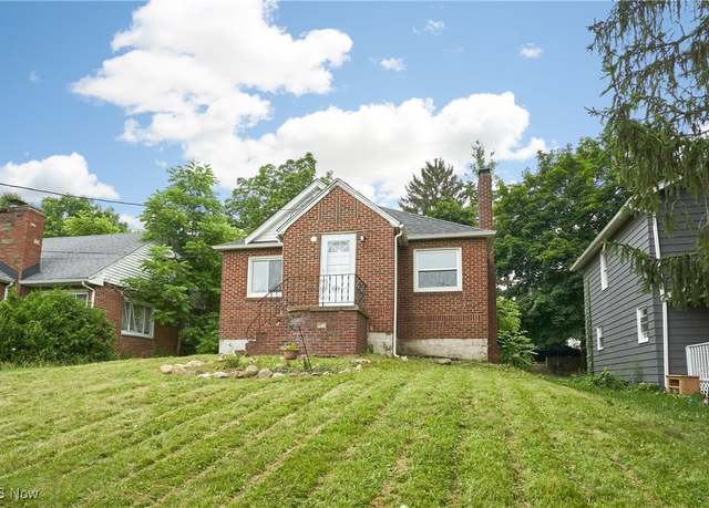 Property at 183 Eastholm Ave, Akron, OH 44312, 2 beds, 1.5 baths