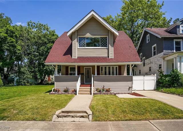 Property at 359 Beechwood Dr, Akron, OH 44320, 4 beds, 2 baths