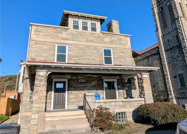 Property at 525 Riverside Ave, Wellsville, OH 43968, 4 beds, 1 bath