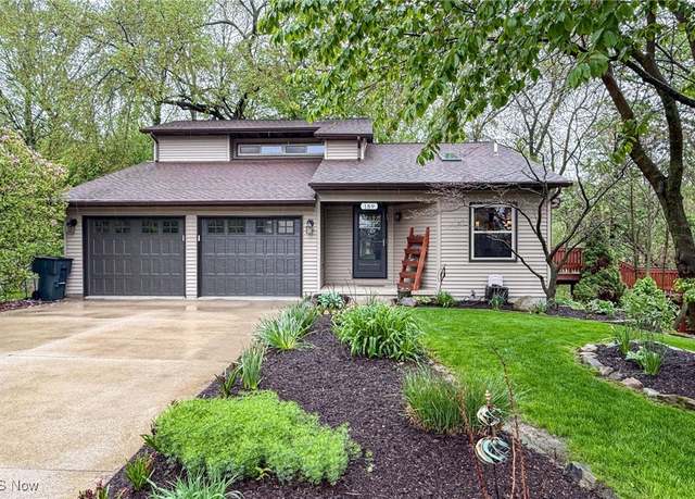 Property at 189 Leatherman Rd, Wadsworth, OH 44281, 3 beds, 3.5 baths