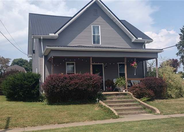 Property at 22 E 3rd St, Frazeysburg, OH 43822, 3 beds, 2 baths