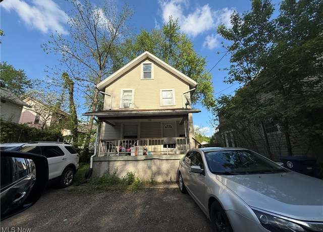 Property at 197 Spellman Ct, Akron, OH 44305, 3 beds, 1 bath
