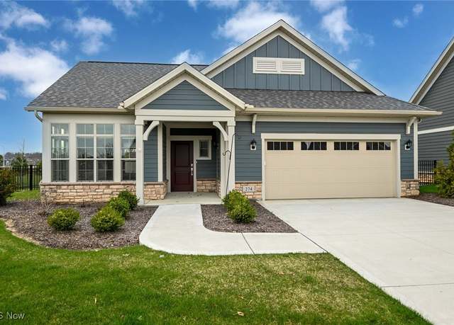 Property at 274 Elm Ln, Fairlawn, OH 44333, 2 beds, 2 baths