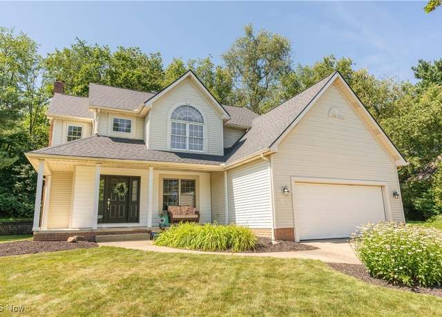 Property at 7071 Fenwick Ave NE, Canton, OH 44721, 5 beds, 2.5 baths