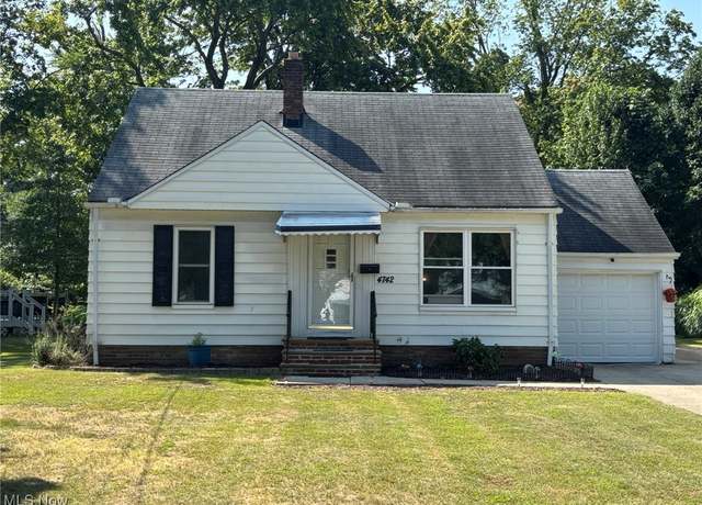 Property at 4742 Anderson Rd, South Euclid, OH 44124, 3 beds, 1.5 baths