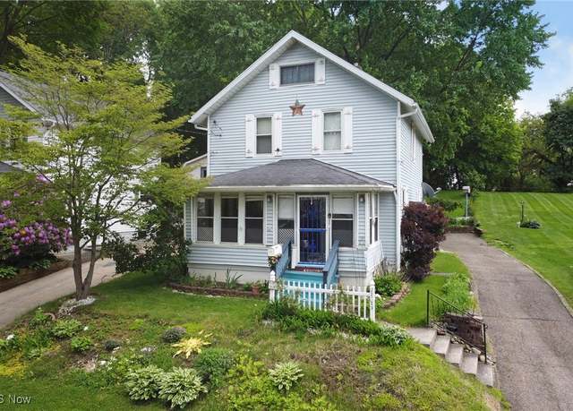 Property at 645 N Way St, Barberton, OH 44203, 3 beds, 1 bath