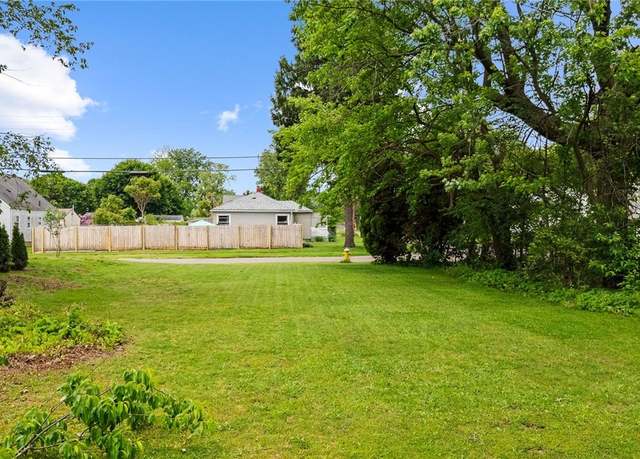 Property at Essex St, Akron, OH 44306
