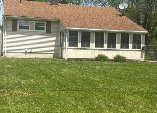 Property at 420 Afton Ave, Boardman, OH 44512, 2 beds, 2 baths