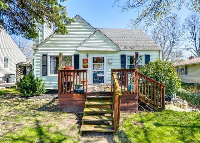Property at 1865 9th St SW, Akron, OH 44314, 2 beds, 2 baths