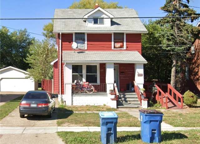 Property at 1046 W 21st St, Lorain, OH 44052, 3 beds, 1 bath