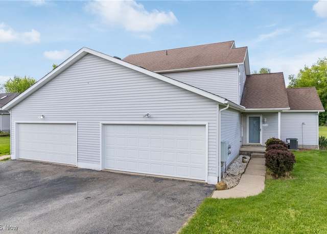 Property at 2413 Meadow Spring Cir, Akron, OH 44312, 6 beds, 4 baths