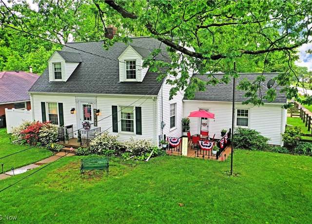 Property at 1455 Genesee Ave NE, Warren, OH 44483, 2 beds, 1.5 baths