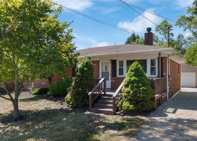 Property at 3100 Albrecht Ave, Akron, OH 44312, 3 beds, 1.5 baths
