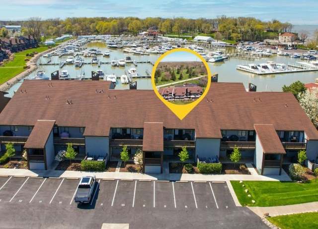 Property at 3246 N Marina View Dr, Port Clinton, OH 43452, 3 beds, 2 baths