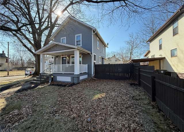 Property at 1040 Burkhardt Ave, Akron, OH 44301, 3 beds, 1 bath