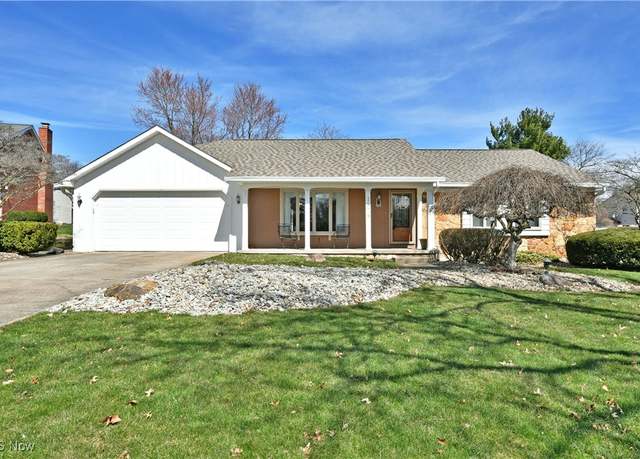 Property at 1878 Cardinal Ct, Niles, OH 44446, 3 beds, 3.5 baths