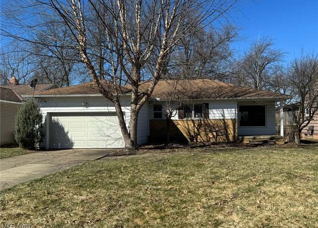 Property at 1160 Hansford Rd, Lyndhurst, OH 44124, 3 beds, 1.5 baths