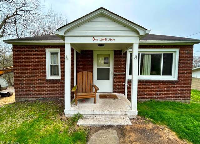 Property at 164 Franklin St, Weirton, WV 26062, 2 beds, 1 bath