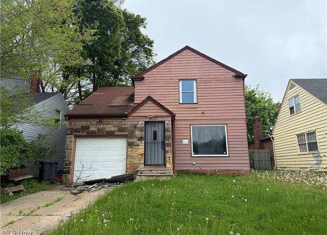 Property at 3957 Strandhill Rd, Cleveland, OH 44128, 3 beds, 1.5 baths