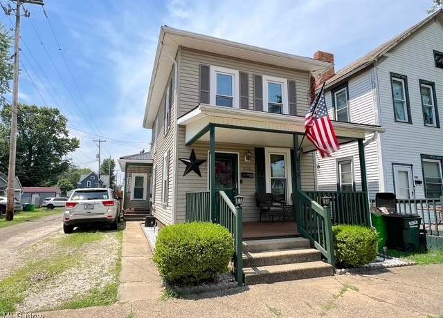 Property at 518 N Uhrich St, Uhrichsville, OH 44683, 3 beds, 1 bath
