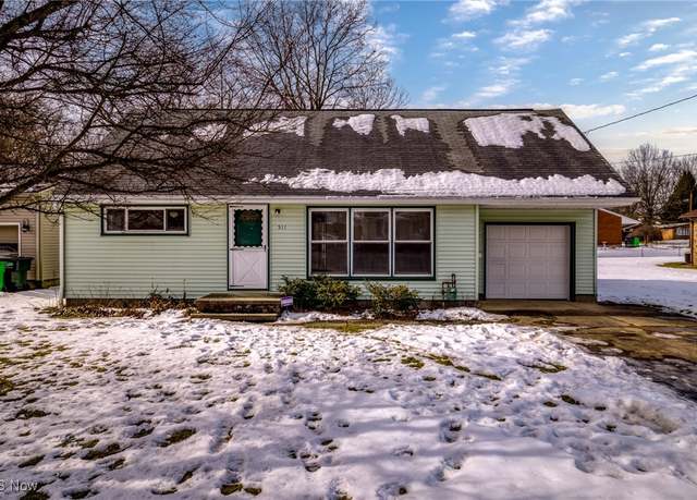 Property at 511 Wise Ave SE, North Canton, OH 44720, 4 beds, 1 bath