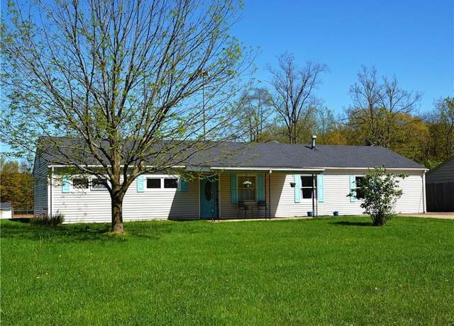 Property at 1965 Windsor Dr, Brunswick, OH 44212, 4 beds, 2 baths