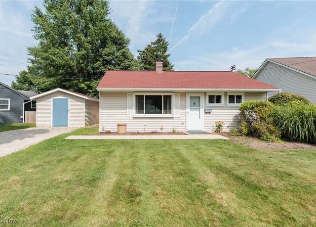 Property at 738 Spruce St, Medina, OH 44256, 2 beds, 1 bath