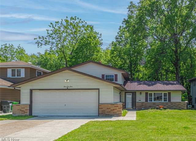 Property at 4560 Whitehall Dr, South Euclid, OH 44121, 3 beds, 1.5 baths