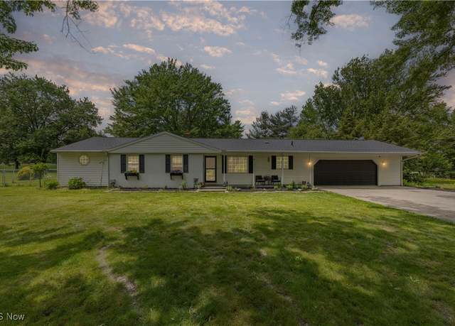 Property at 3469 Norwood Ave, Alliance, OH 44601, 3 beds, 2.5 baths