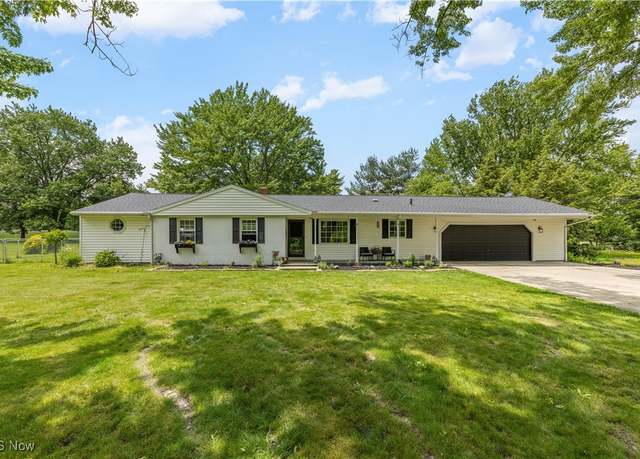 Property at 3469 Norwood Ave, Alliance, OH 44601, 3 beds, 2.5 baths