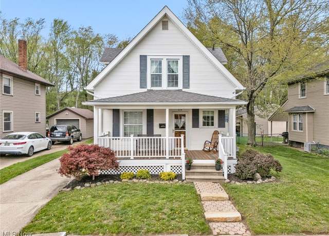 Property at 224 Wooster St NW, Navarre, OH 44662, 2 beds, 1.5 baths