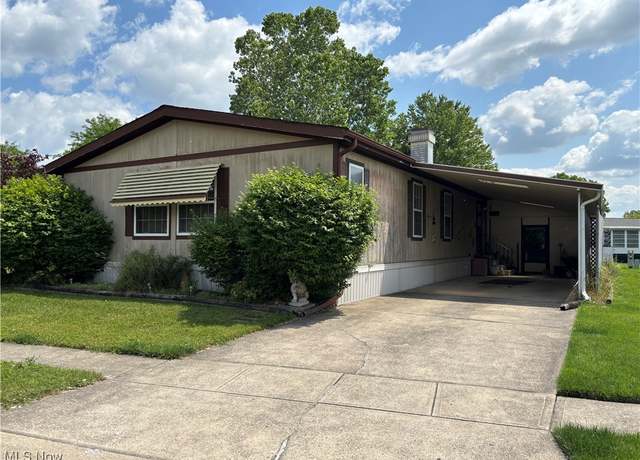 Property at 3 Concert Ln, Olmsted Twp, OH 44138, 3 beds, 2 baths