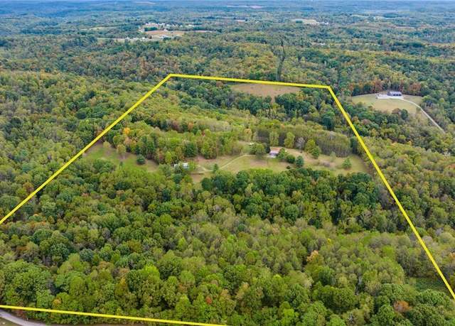Property at 8855 Bell Rd, Adamsville, OH 43802, 3 beds, 2.5 baths