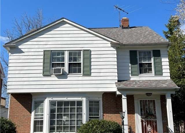 Property at 17429 Scottsdale Blvd, Shaker Heights, OH 44120, 3 beds, 2.5 baths