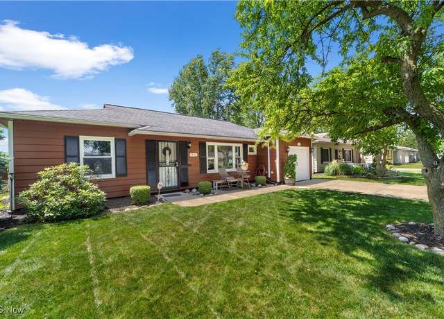 Property at 6858 Oakwood Rd, Parma Heights, OH 44130, 2 beds, 1 bath