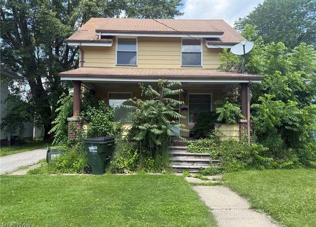 Property at 315 Superior St, Newton Falls, OH 44444, 3 beds, 1 bath