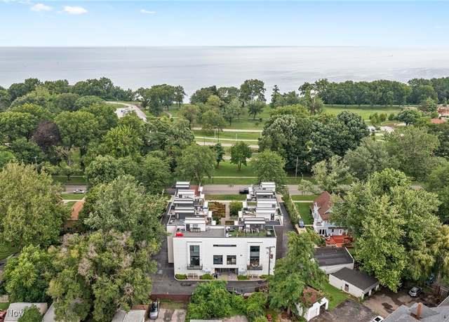 Property at 9521 Lake Ave, Cleveland, OH 44102, 2 beds, 2.5 baths