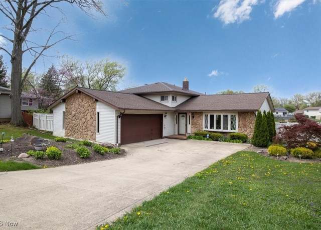 Property at 4071 Blossom Ct, Brunswick, OH 44212, 4 beds, 2 baths