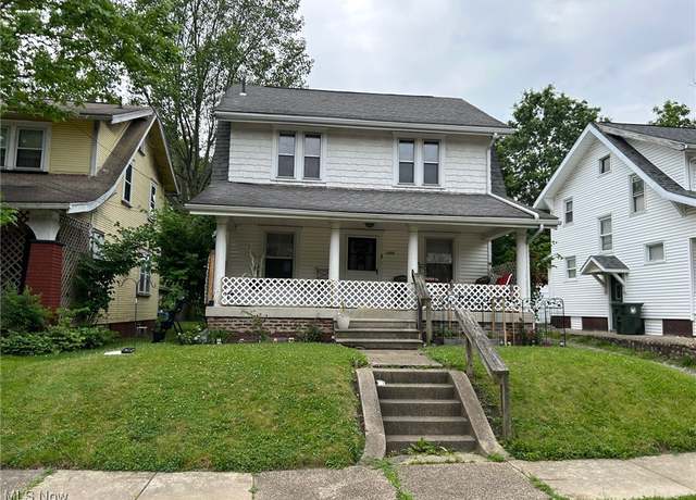 Property at 1521 Miami Ct NE, Canton, OH 44714, 3 beds, 1 bath