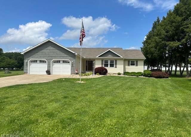 Property at 1705 Lawhead Ln, Zanesville, OH 43701, 3 beds, 2 baths