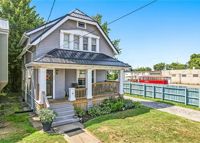 Property at 598 High St NE, Warren, OH 44483, 3 beds, 1.5 baths