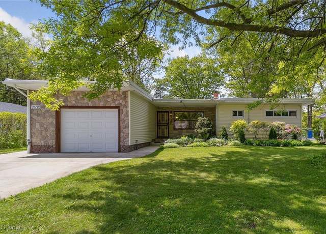 Property at 2530 Belvoir Blvd, Cleveland, OH 44121, 3 beds, 1.5 baths