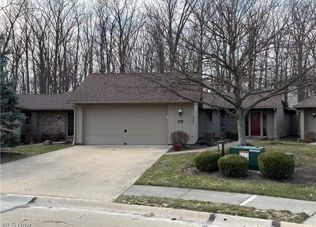 Property at 33096 Cedar Branch Cir, North Ridgeville, OH 44039, 3 beds, 2.5 baths