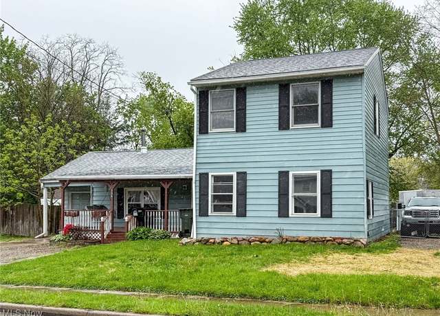 Property at 326 N Lyman St, Wadsworth, OH 44281, 3 beds, 1 bath