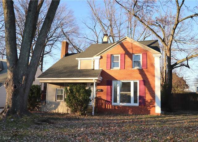 Property at 19611 Wickfield Ave, Warrensville Heights, OH 44122, 3 beds, 2.5 baths