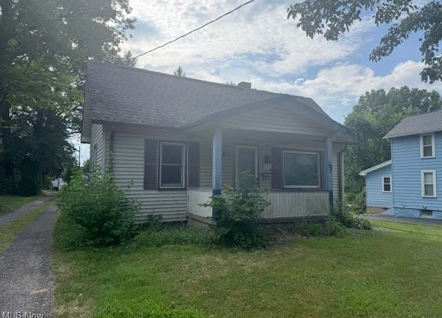 Property at 385 Woodland Ave, Salem, OH 44460, 2 beds, 1 bath
